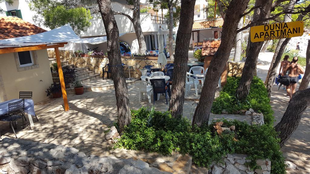 Dunja Hvar * Ivan Dolac