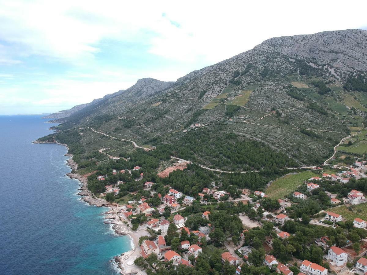 Dunja Hvar * Ivan Dolac